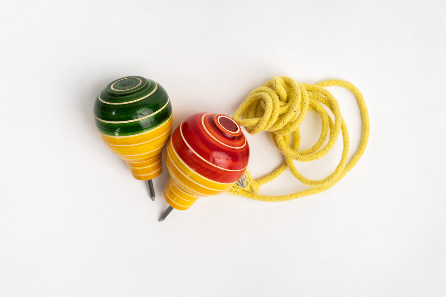 Traditional Indian wooden spinning top toy – Latoo game for children
