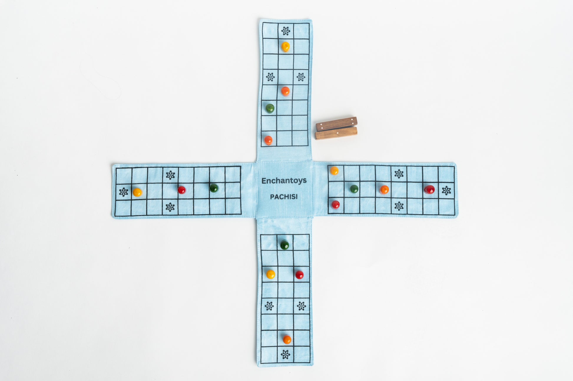 Buy Pachisi Board Game – Raw Silk Indian Cultural Dice Game Online On Enchantoys